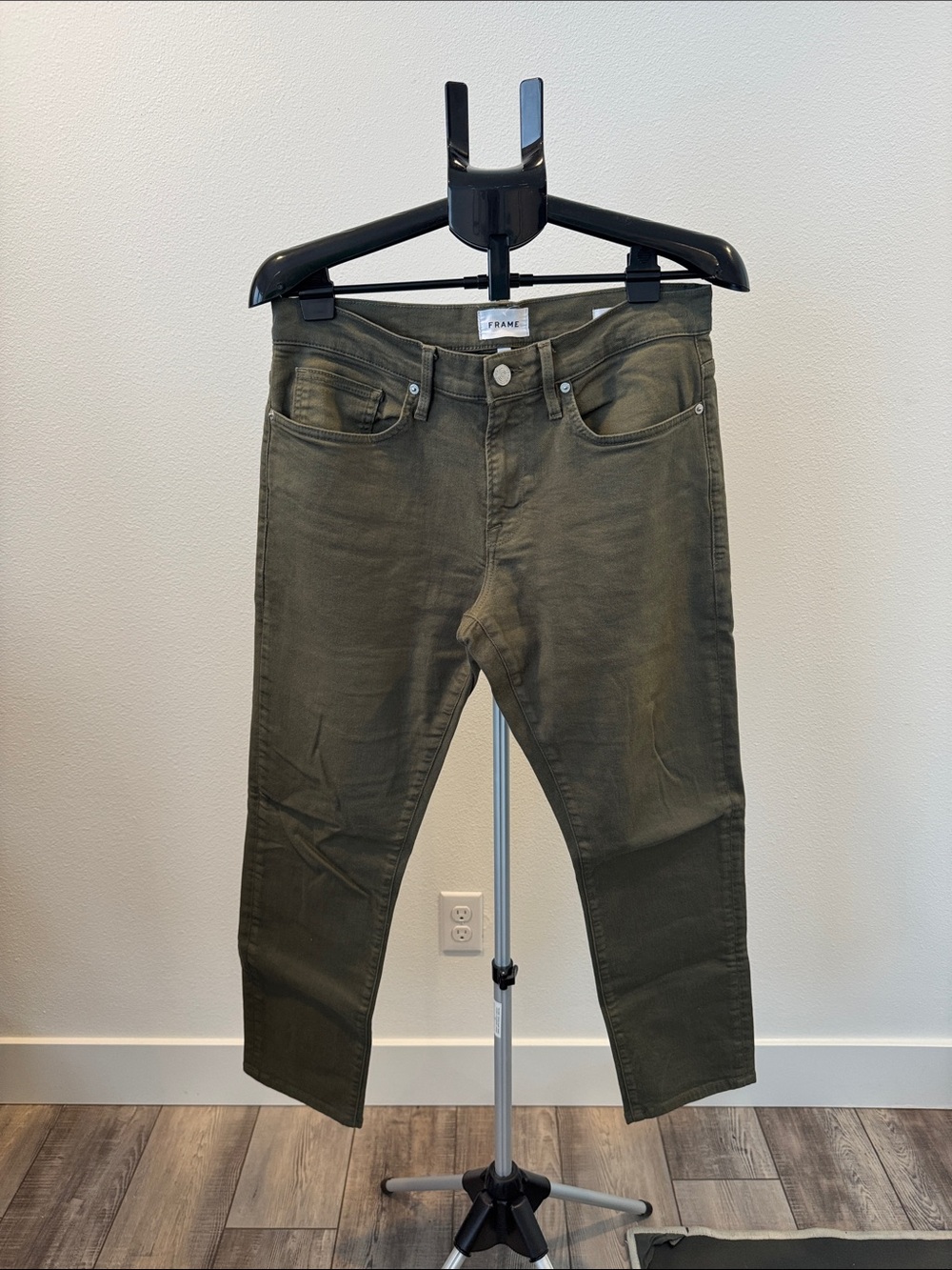 Frame Denim Men’s Olive Slim Straight Jeans